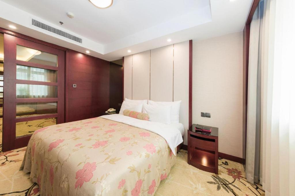 Dalian Liangyun Hotel Kültér fotó